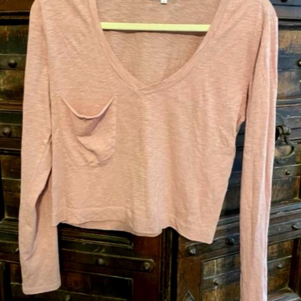 Z Supply T-Shirt Women's Small Cropped V-Neck Pocket Tee Long Sleeve